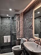 Paradise Grand Cruise