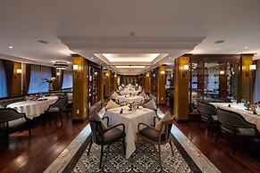 Paradise Grand Cruise