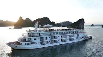 Paradise Grand Cruise