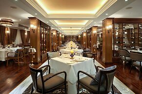 Paradise Grand Cruise