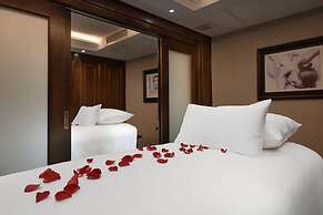 Paradise Grand Cruise