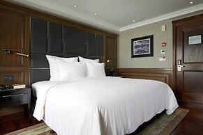 Paradise Grand Cruise