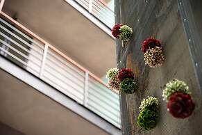 Brosse Garden Hotel