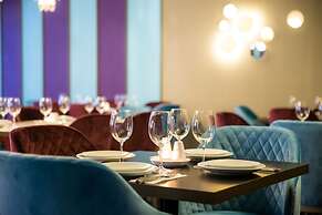 Brosse Garden Hotel