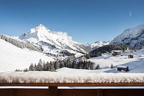 Lux Alp Chalet
