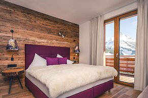 Lux Alp Chalet