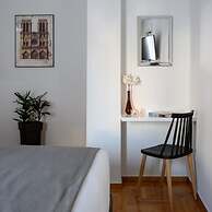 Acropolis Grand Apartment