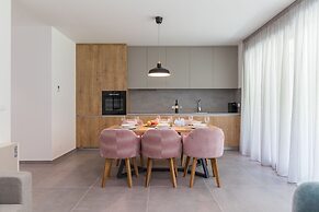 Luxury Apartments Magali