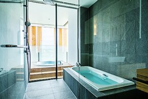 Garden Terrace Fukuoka Hotel & Resort