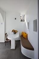 Allure Breeze Suites