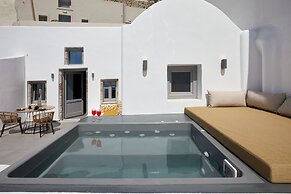 Allure Breeze Suites