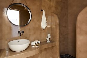 Allure Breeze Suites