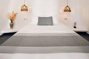 Allure Breeze Suites