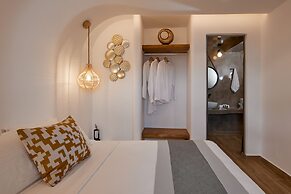 Allure Breeze Suites