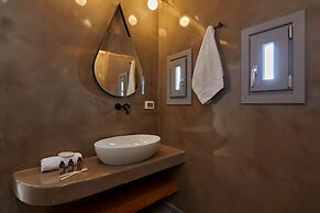 Allure Breeze Suites