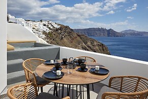 Allure Breeze Suites