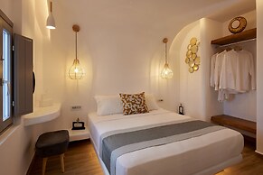 Allure Breeze Suites