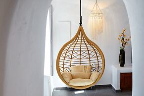 Allure Breeze Suites