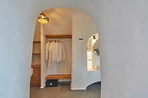 Allure Breeze Suites