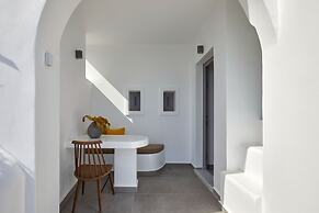 Allure Breeze Suites