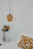 Allure Breeze Suites