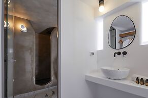 Allure Breeze Suites