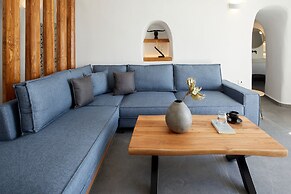 Allure Breeze Suites