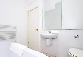 Benson Apartments by Top House