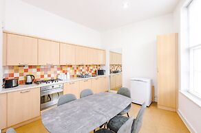 Benson Apartments by Top House