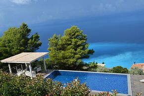 Okeanos Luxury Villas - Resort