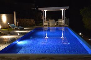 Okeanos Luxury Villas - Resort