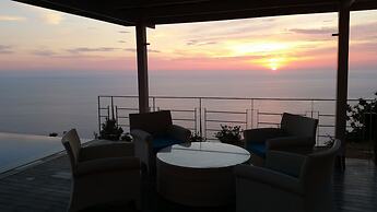 Okeanos Luxury Villas - Resort