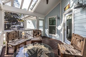 8852 Bay Pine 3 Bedroom Home by RedAwning