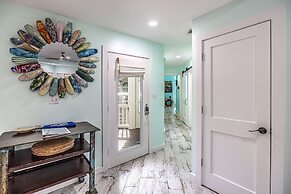 8852 Bay Pine 3 Bedroom Home by RedAwning