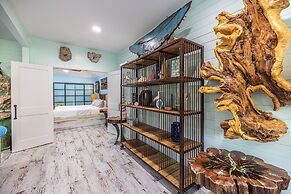 8852 Bay Pine 3 Bedroom Home by RedAwning