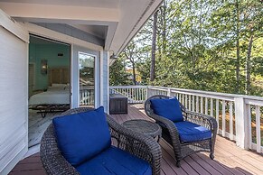 8852 Bay Pine 3 Bedroom Home by RedAwning