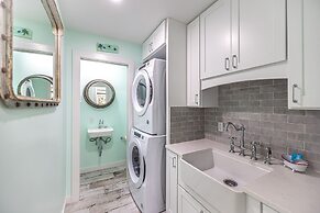 8852 Bay Pine 3 Bedroom Home by RedAwning