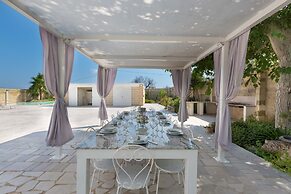 1695 Villa Albarosa by Perle di Puglia