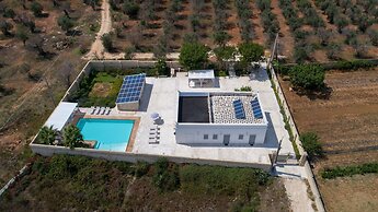 1695 Villa Albarosa by Perle di Puglia