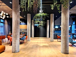 KONCEPT Hotel International