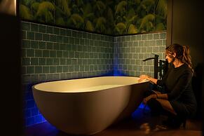 KONCEPT Hotel International