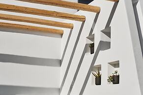 Alleys All-Suite Hotel & Spa