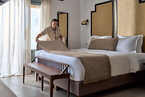 Alleys All-Suite Hotel & Spa