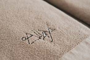 Alleys All-Suite Hotel & Spa