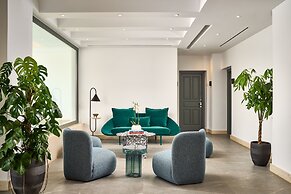 Alleys All-Suite Hotel & Spa