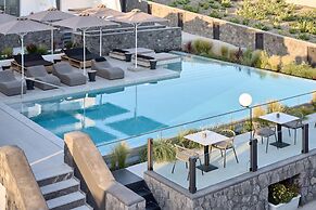 Alleys All-Suite Hotel & Spa