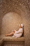 Alleys All-Suite Hotel & Spa