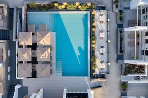 Alleys All-Suite Hotel & Spa