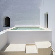 Alleys All-Suite Hotel & Spa