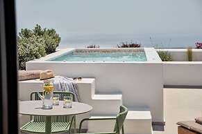 Alleys All-Suite Hotel & Spa